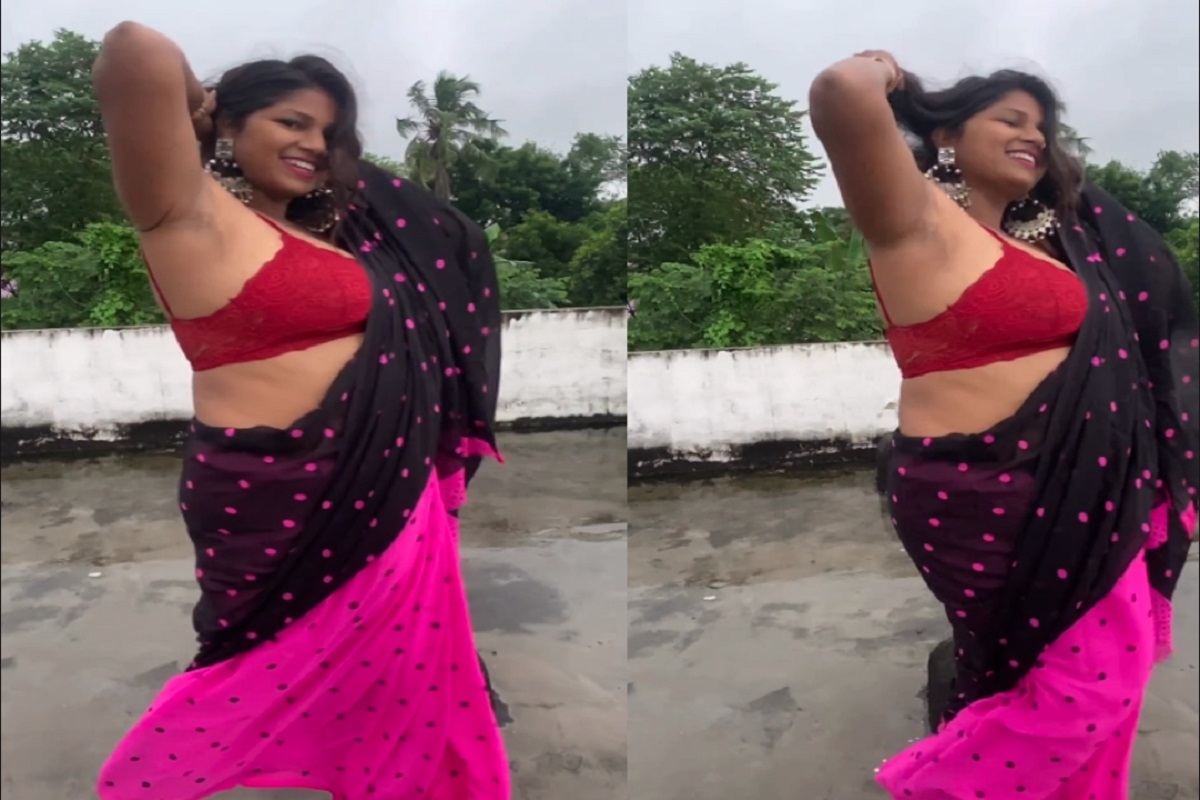 Desi Bhabhi Sexy Video : लाल ब्रा.. और काली साड़ी, भाभी ने लूट ली सोशल  मीडिया की महफिल, आप भी देखें ये वीडियो - Dehatpost News Portal